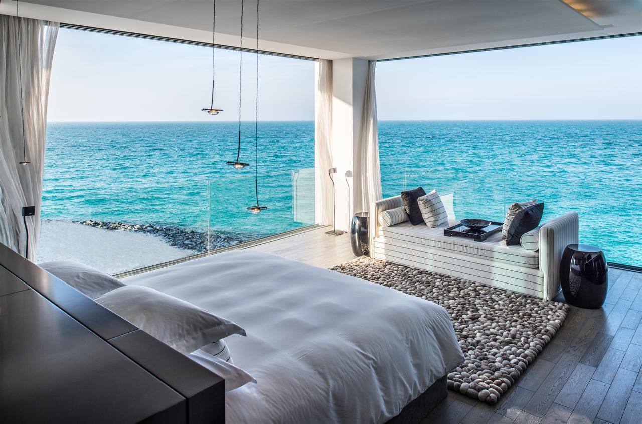 Hotel Nurai Island, Saadiyat Abu Zabi Pokój zdjęcie The bedroom of a private villa at the resort